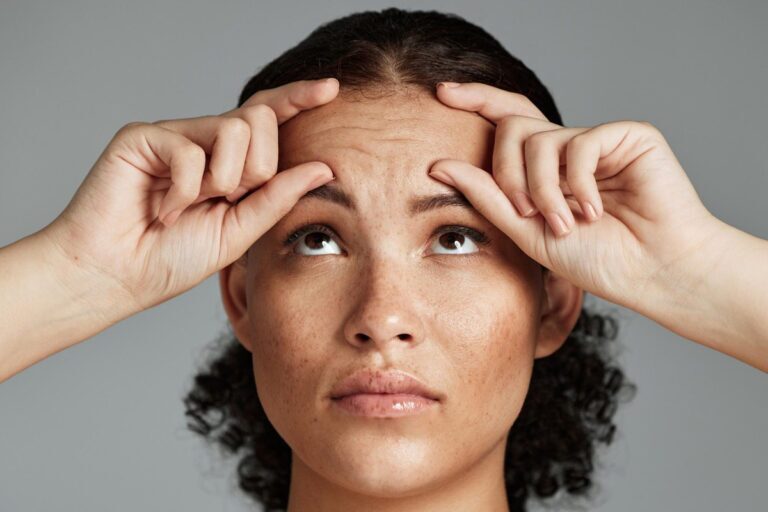 Ingredients to Use or Avoid in Anti-Aging Skincare During Pregnancy